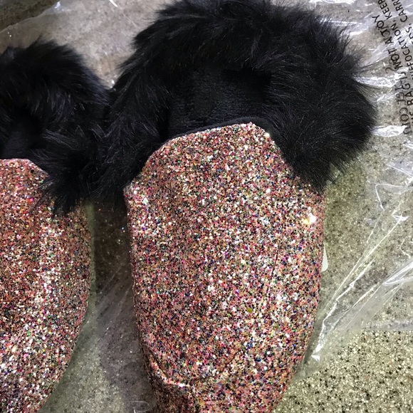 VS FAUX FUR GLITTER SLIPPERS SZ M 7-8 - Picture 5 of 6